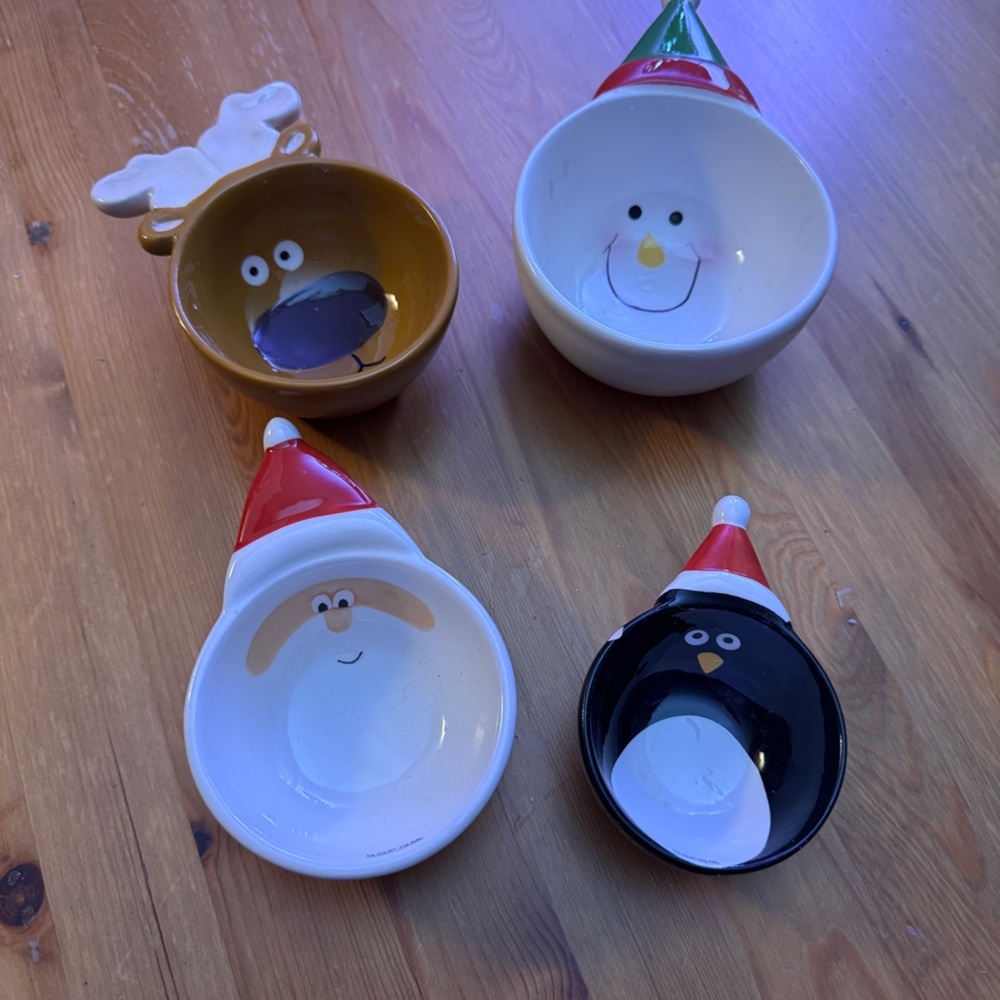 Avon vintage Christmas stacking measuring Christmas